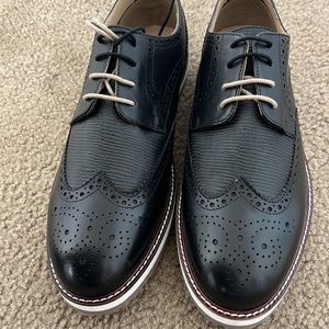 Thomas & Vine Men's Conrad Wingtip Derby